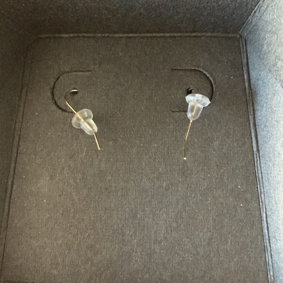 NWT Bridge Cultured Pearl Jade Leaf Drop earrings with 10k Gold - Picture 4 of 4